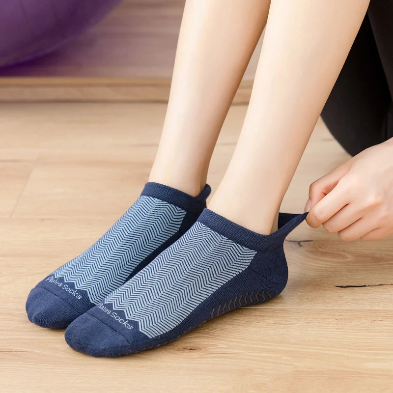 Pilates Grip Socks – Non-Slip Athletic Socks