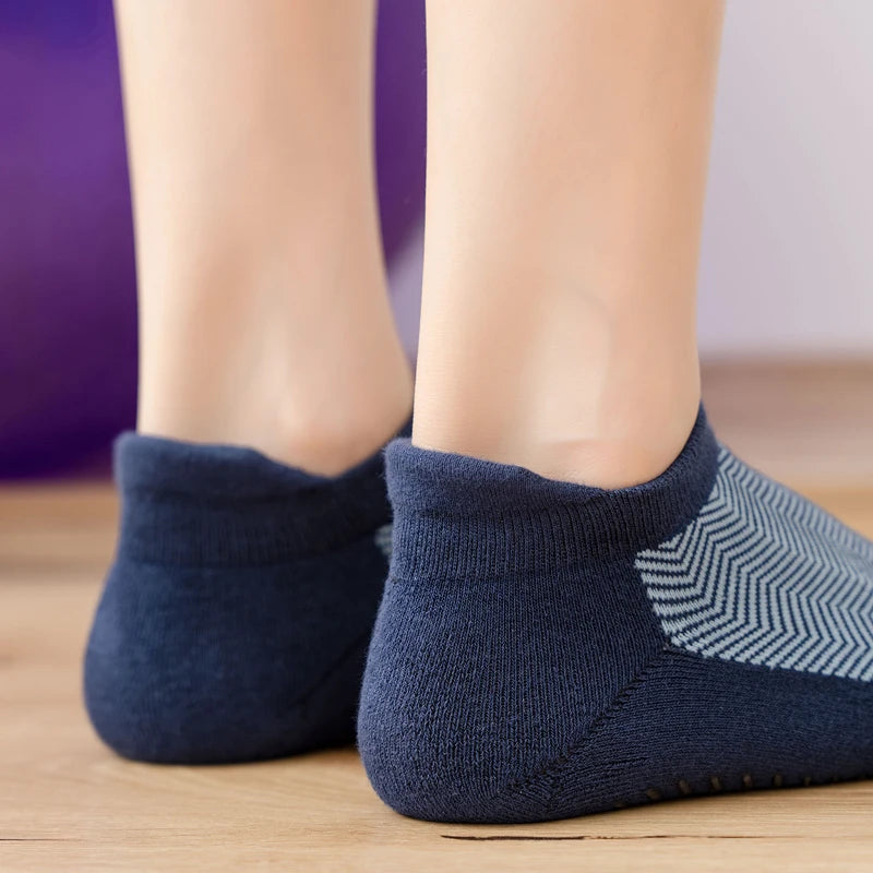 Pilates Grip Socks – Non-Slip Athletic Socks