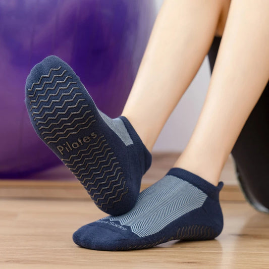 Pilates Grip Socks – Non-Slip Athletic Socks